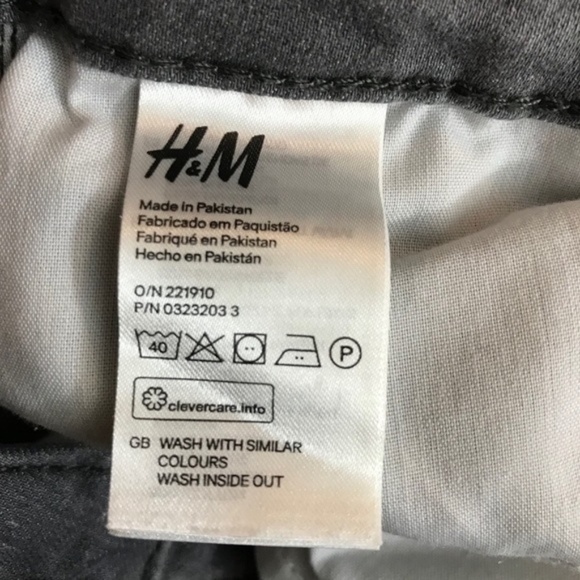 Grey Denim Distressed Denim Jean H&M 🤍 - Picture 8 of 9